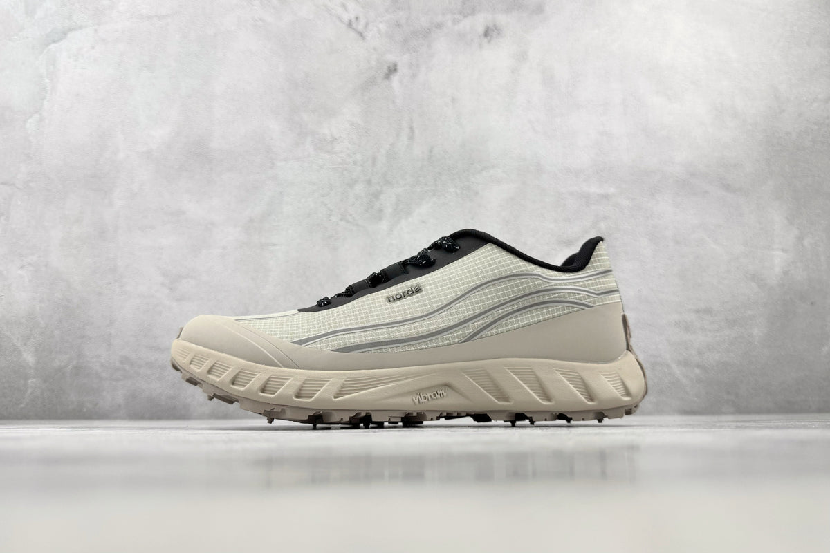 Norda 002 Trail Sneakers
