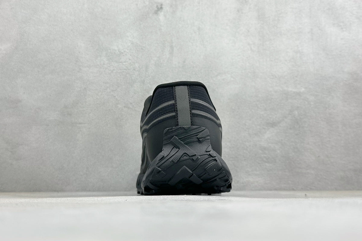 Norda 002 Trail Sneakers