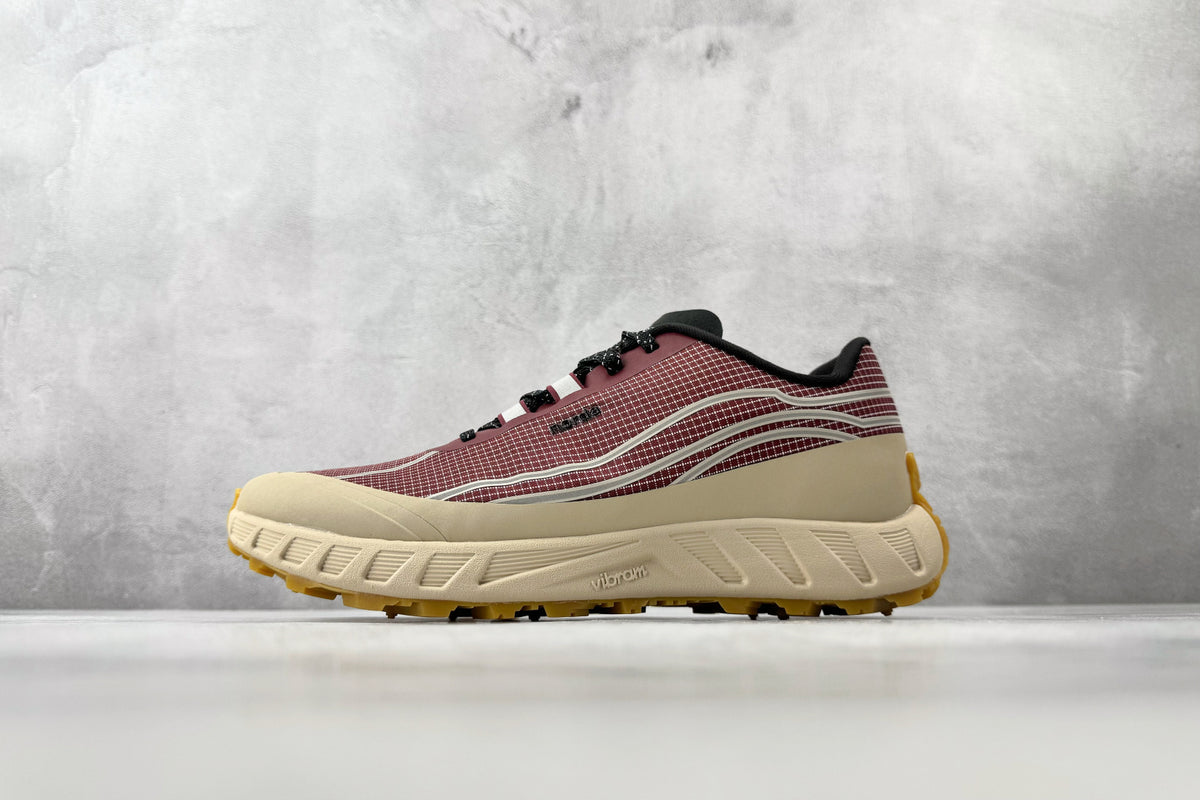 Norda 002 Trail Sneakers