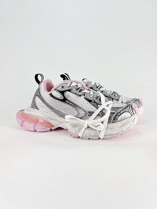 3XL Sketch Print Sneakers