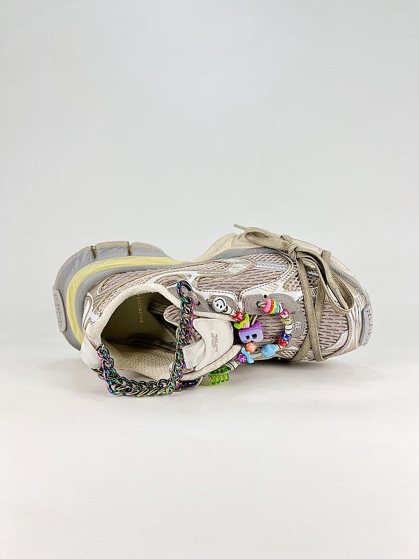 3XL Distressed Sneakers with Charms