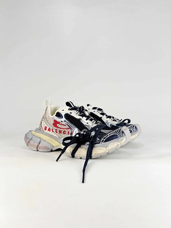 3XL Logo Mesh Sneakers