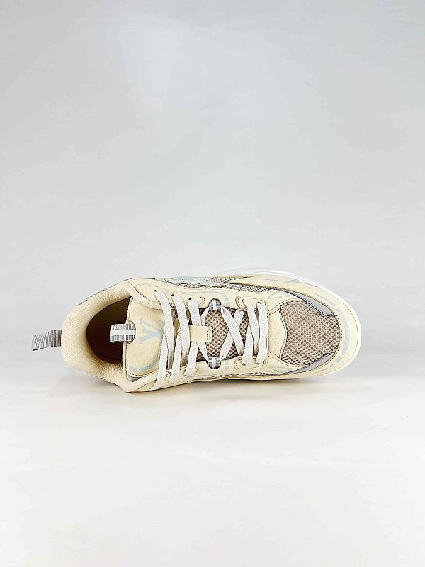 Louis Vuitton Tatic Runner Sneakers