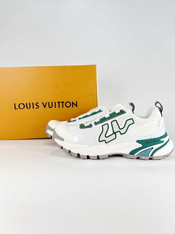 Louis Vuitton Tatic Runner Sneakers