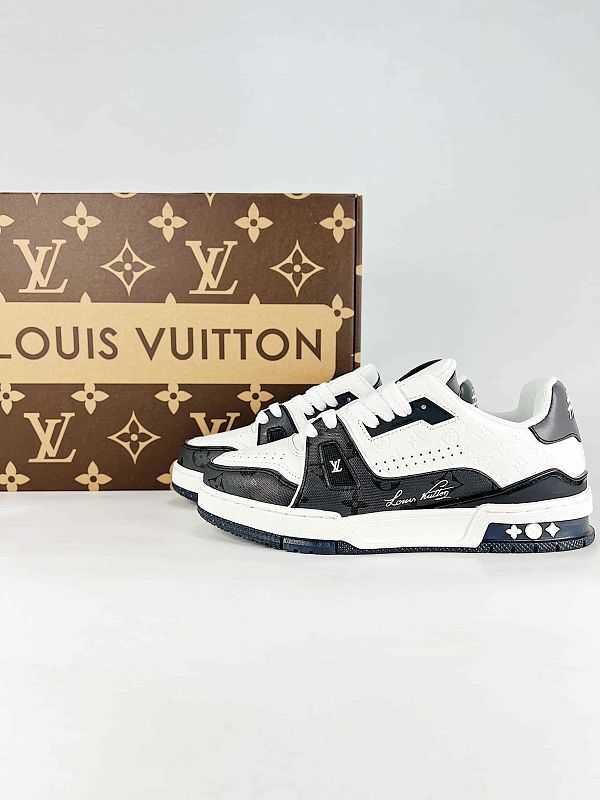 Louis Vuitton Trainer Low-Top Sneakers