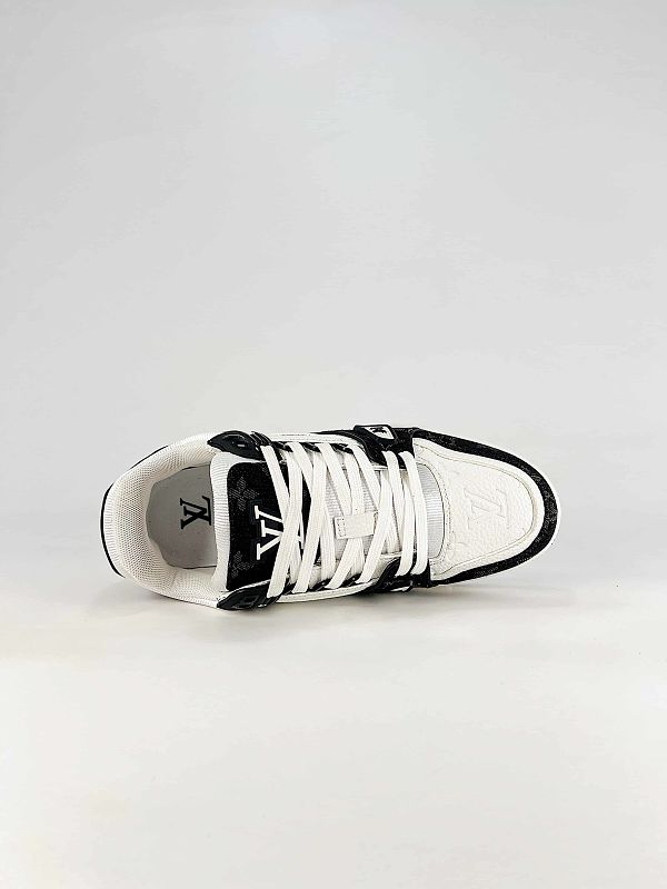 Louis Vuitton Trainer Low-Top Sneakers