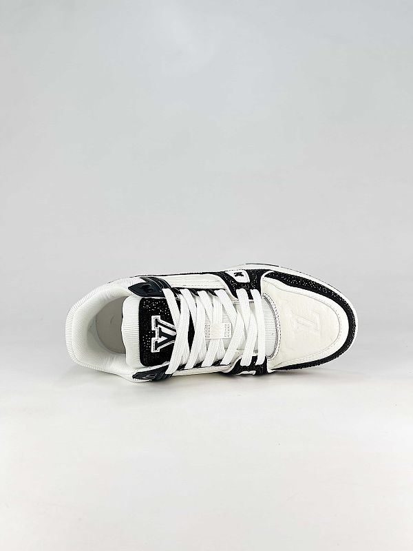 Louis Vuitton Trainer Low-Top Sneakers
