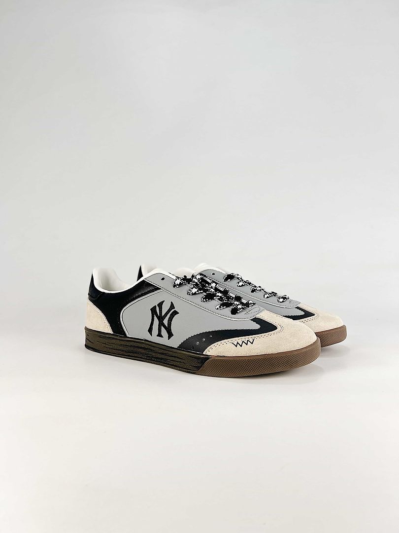 MLB Sneaker 033 - view 2