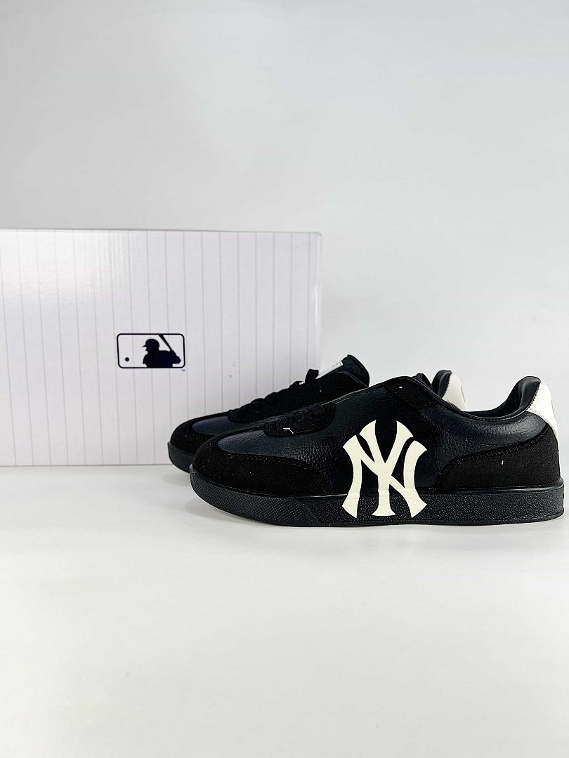 MLB Sneaker 035 - view 1
