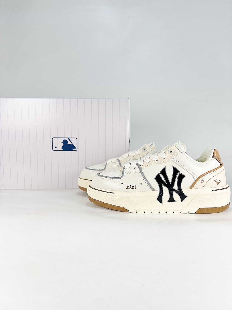 MLB Sneaker 050 - view 1