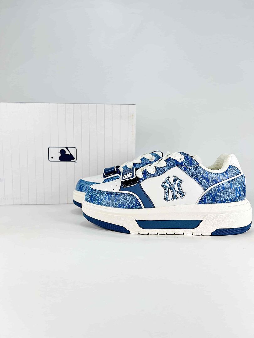 MLB Sneaker 053 - view 1