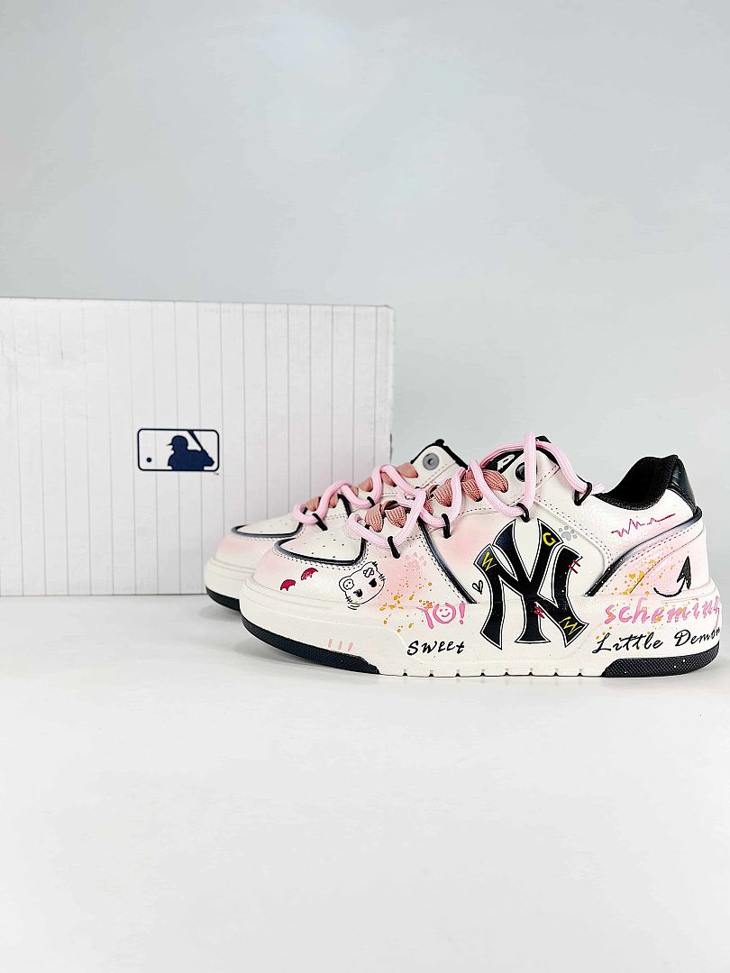 MLB Sneaker 054 - view 1
