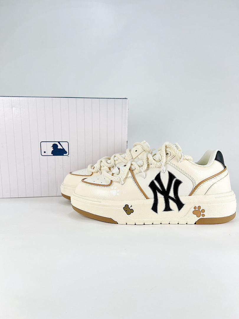MLB Sneaker 058 - view 1