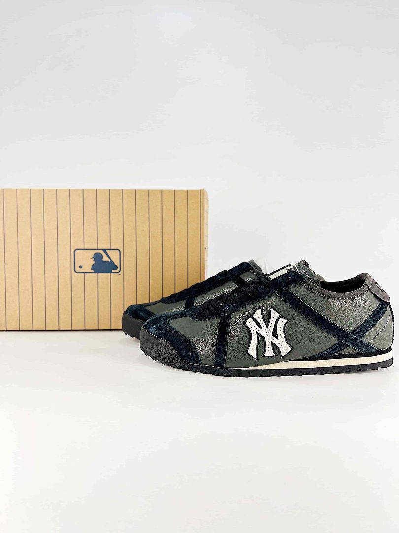 MLB Sneaker 064 - view 1