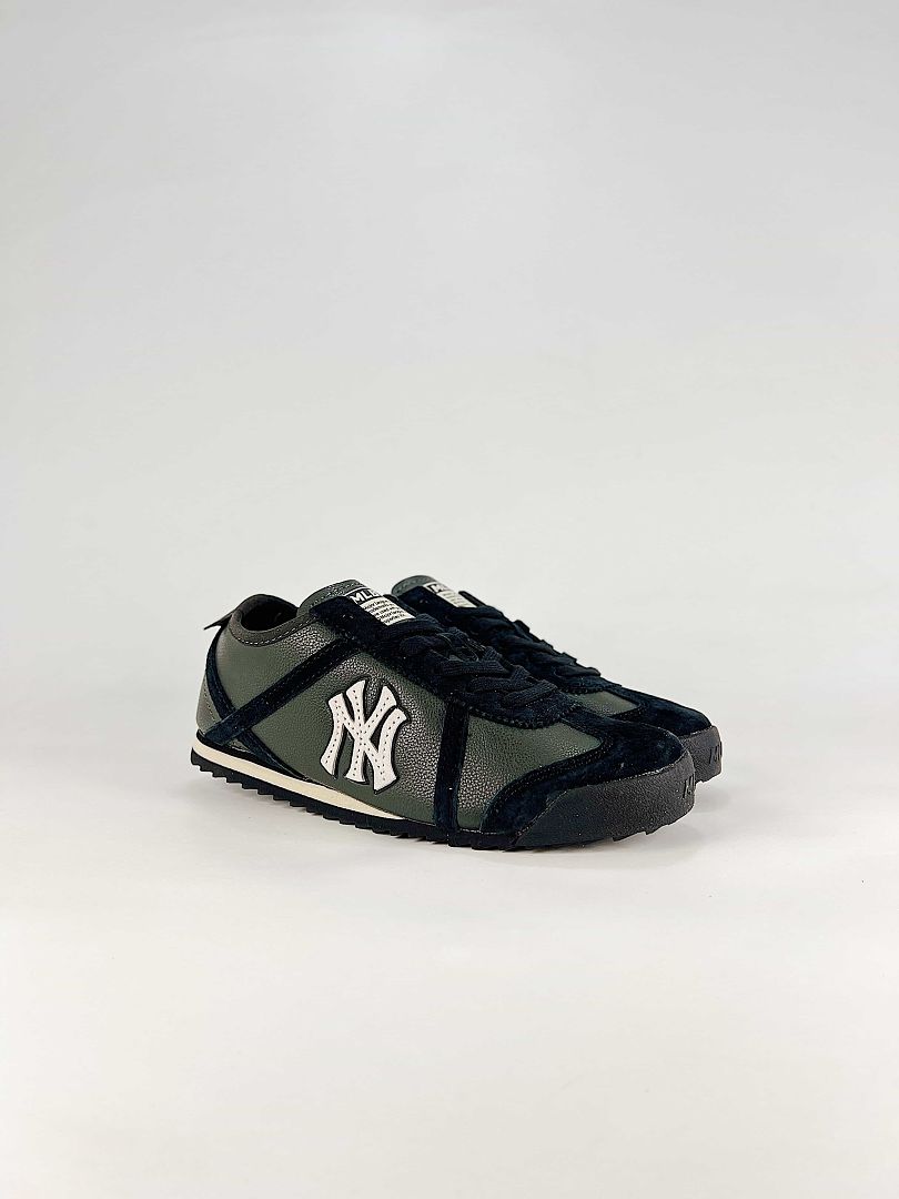 MLB Sneaker 064 - view 2