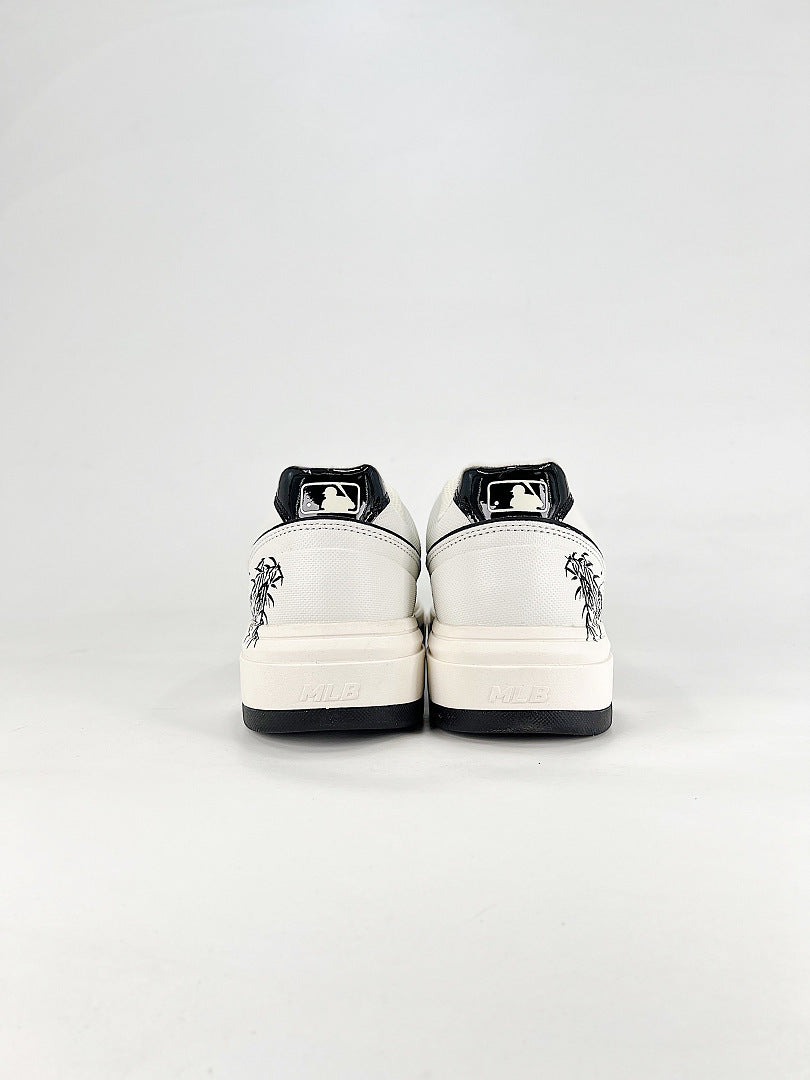 MLB Sneaker 073 - view 3