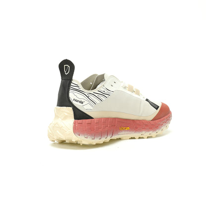 Norda 001 Trail Sneakers