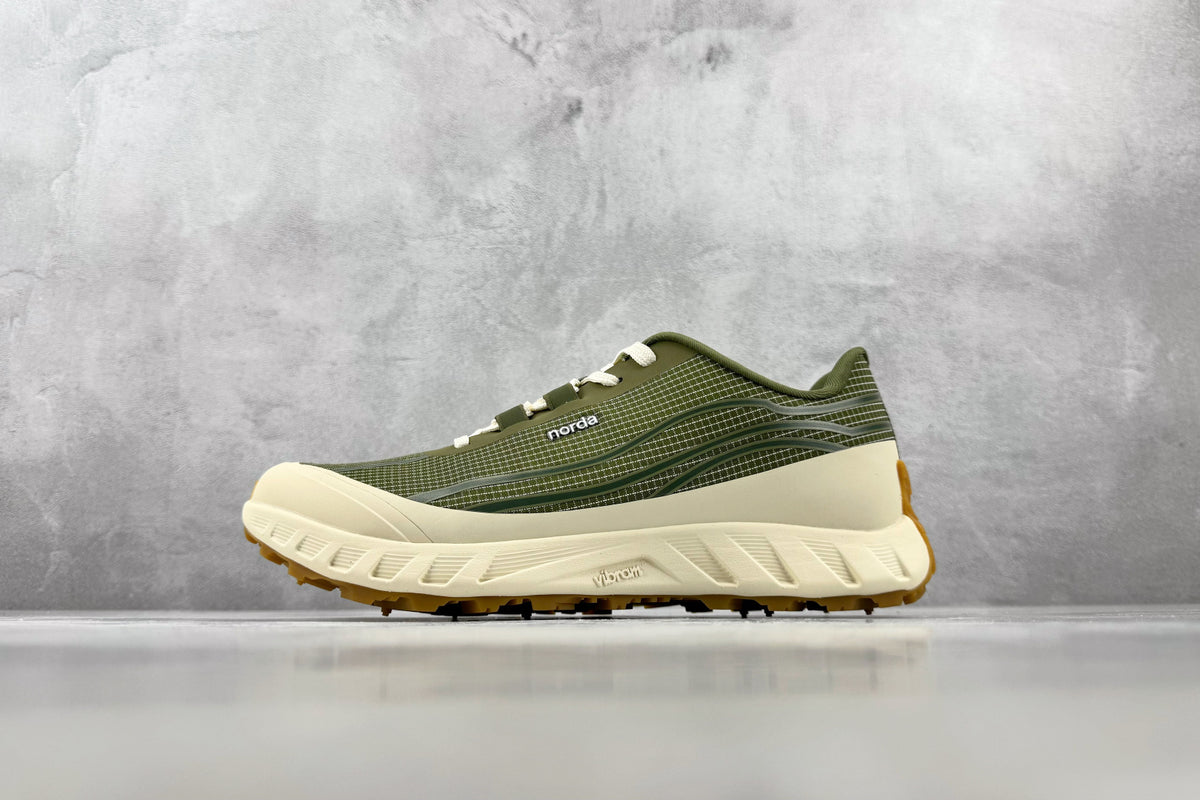 Norda 002 Trail Sneakers