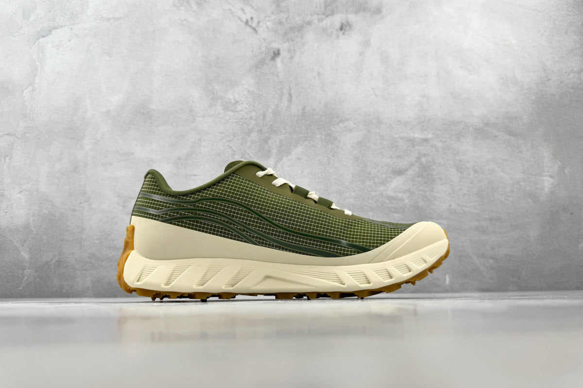 Norda 002 Trail Sneakers