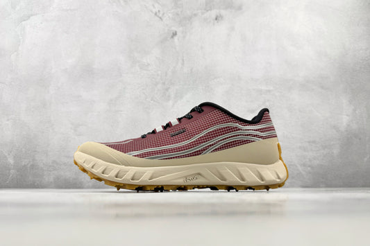 Norda 002 Trail Sneakers