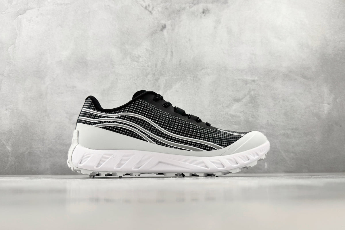 Norda 002 Trail Sneakers
