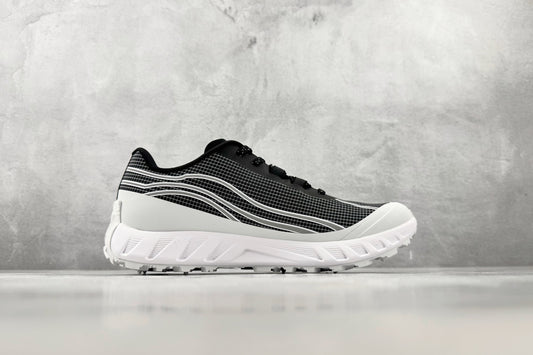 Norda 002 Trail Sneakers
