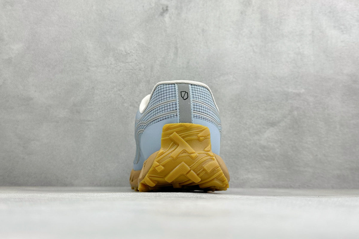 Norda 002 Trail Sneakers