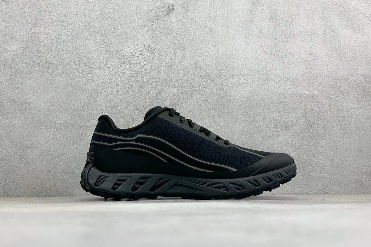 Norda 002 Trail Sneakers
