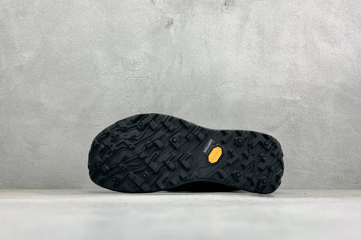 Norda 002 Trail Sneakers