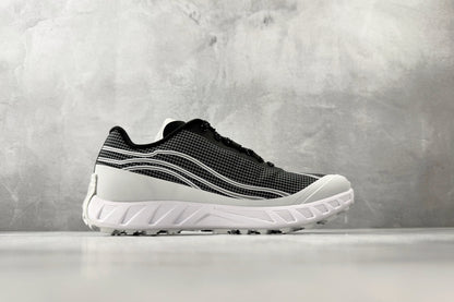Norda 002 Trail Sneakers