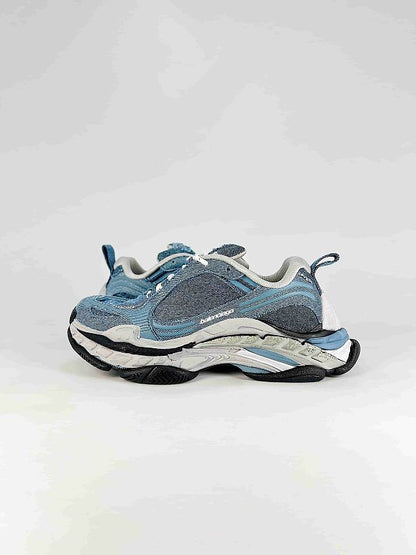 Balenciaga Track 2 Sneakers
