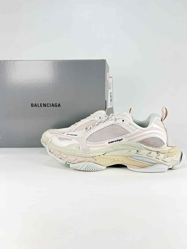 Balenciaga Track 2 Sneakers