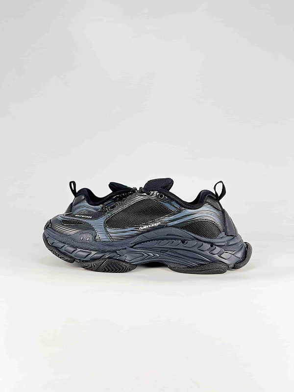 Balenciaga Triple S.2 Sneakers