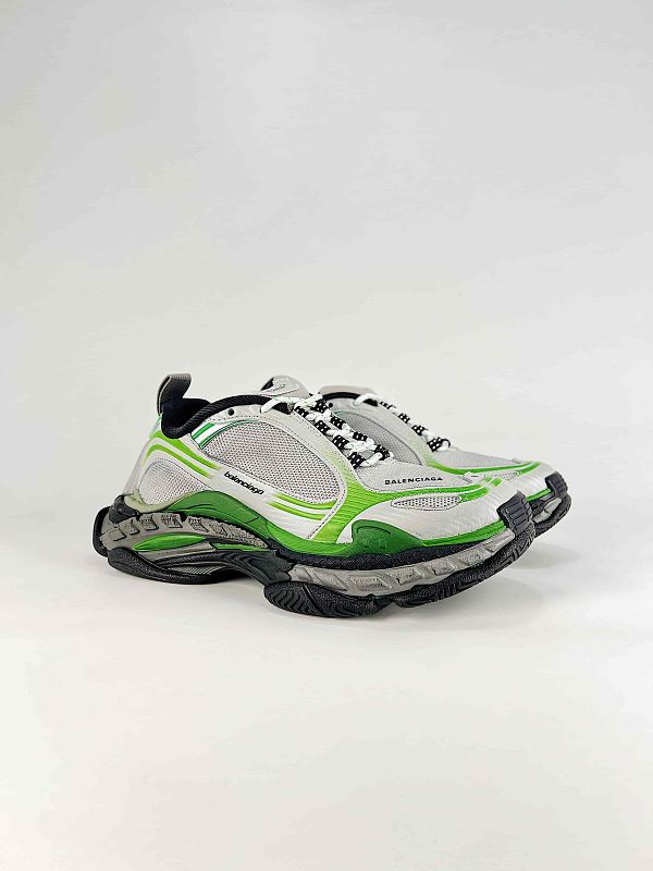 Balenciaga Triple S.2 Sneakers