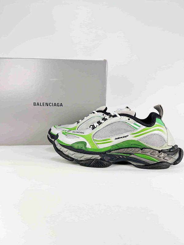 Balenciaga Triple S.2 Sneakers