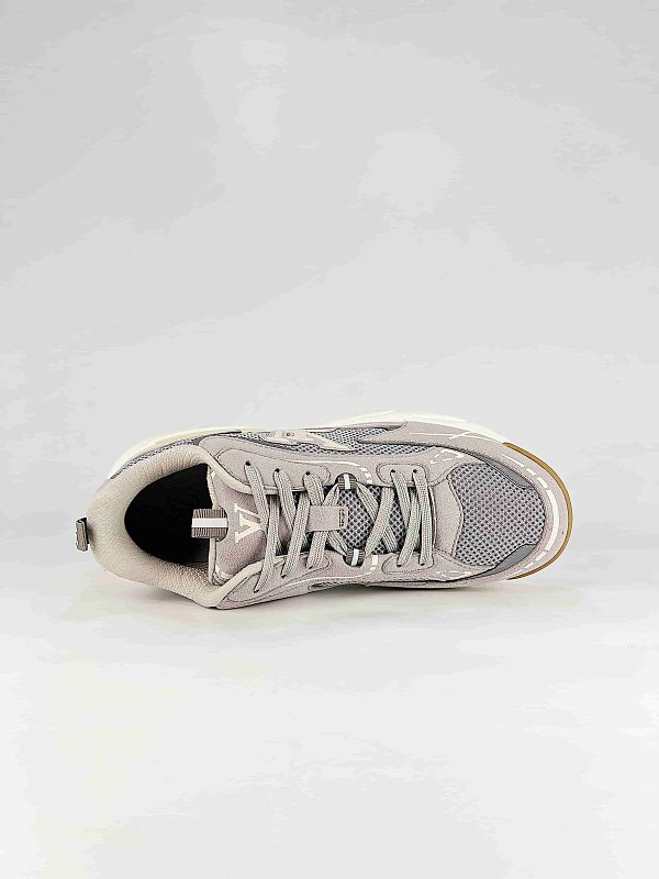 Louis Vuitton Tatic Runner Sneakers