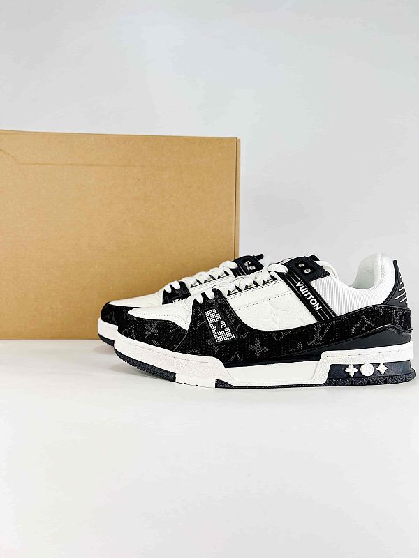 Louis Vuitton Trainer Sneakers