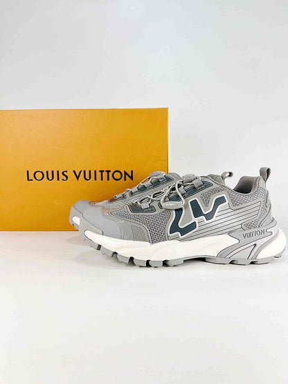 Louis Vuitton Tatic Runner Sneakers