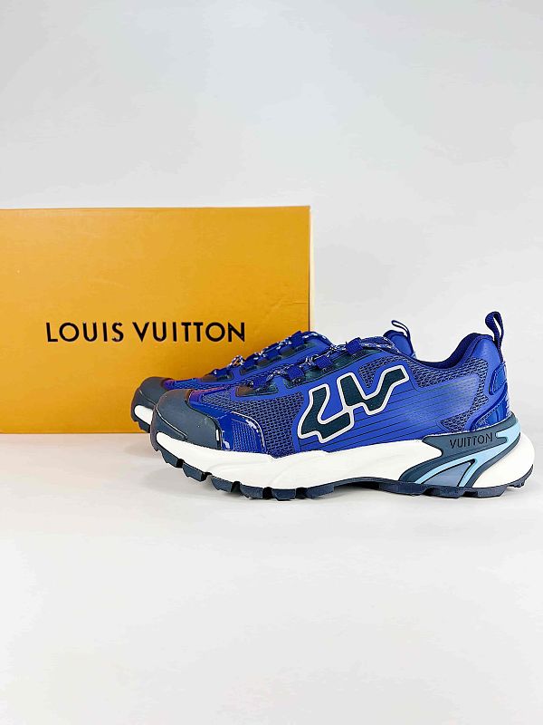 Louis Vuitton Tatic Runner Sneakers