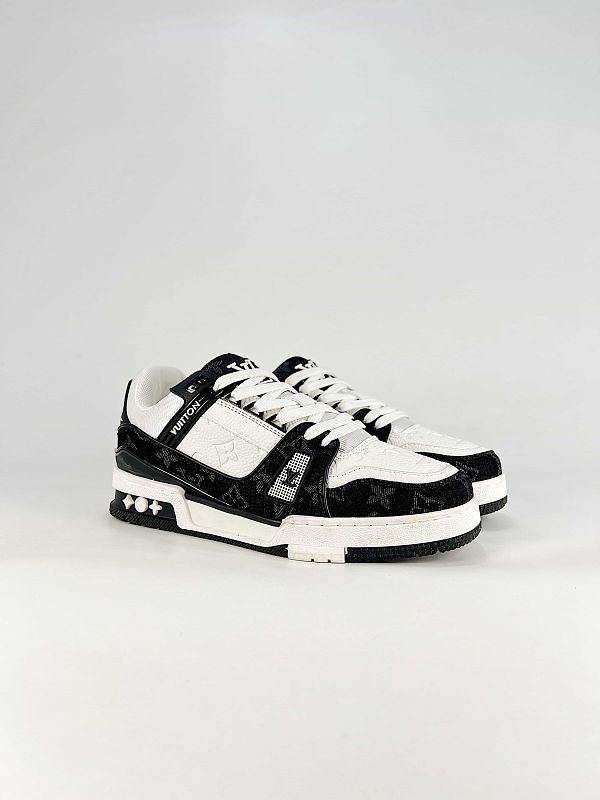 Louis Vuitton Trainer Low-Top Sneakers