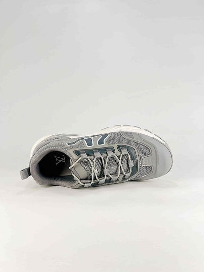 Louis Vuitton Tatic Runner Sneakers