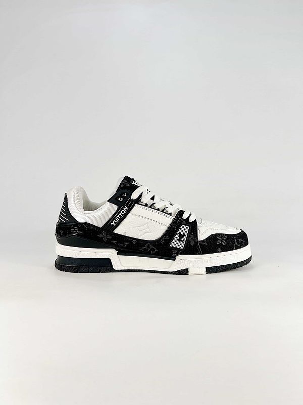 Louis Vuitton Trainer Low-Top Sneakers
