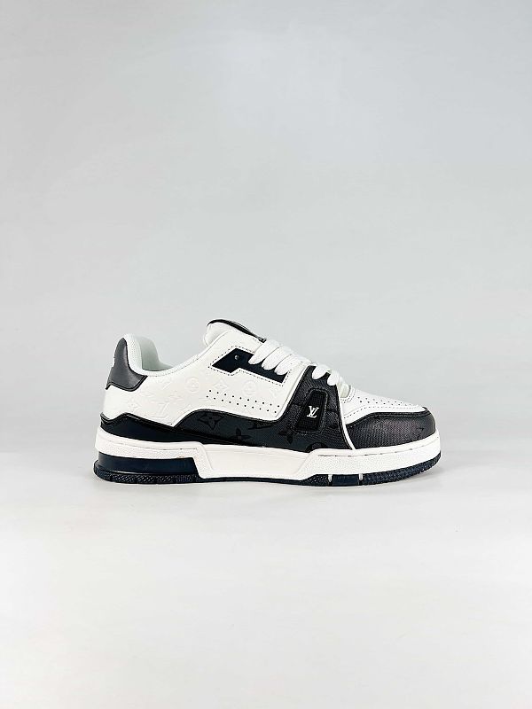 Louis Vuitton Trainer Low-Top Sneakers