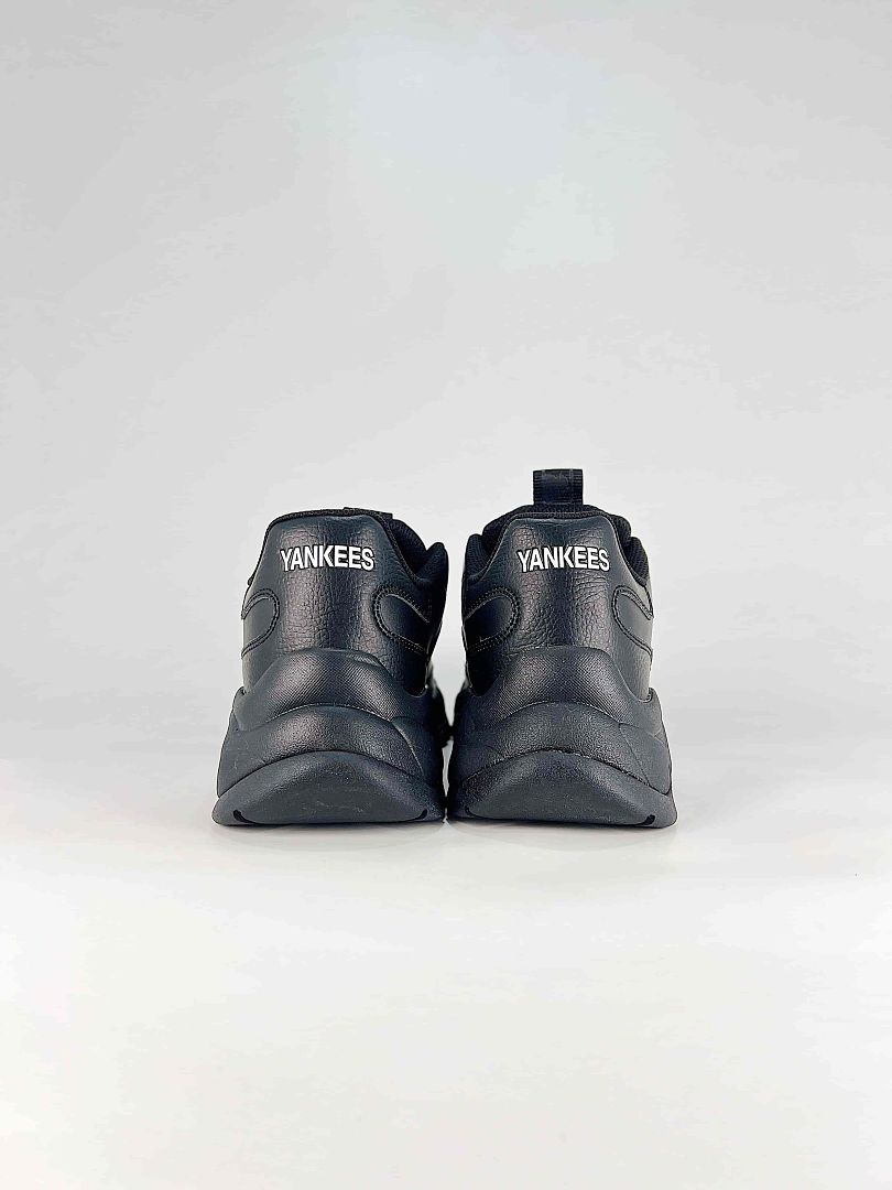 MLB Sneaker 003 - view 3