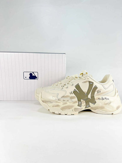 MLB Sneaker 015 - view 1