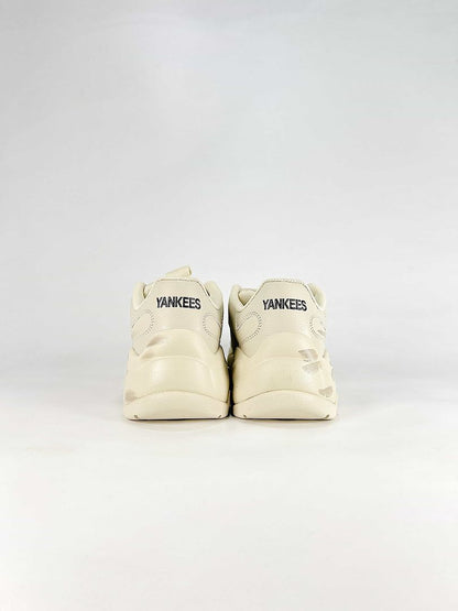 MLB Sneaker 015 - view 3