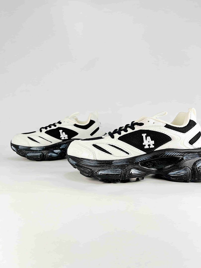 MLB Sneaker 019 - view 4