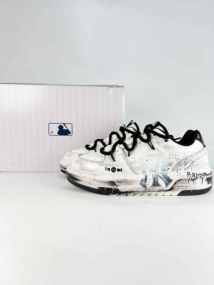 MLB Sneaker 022 - view 1