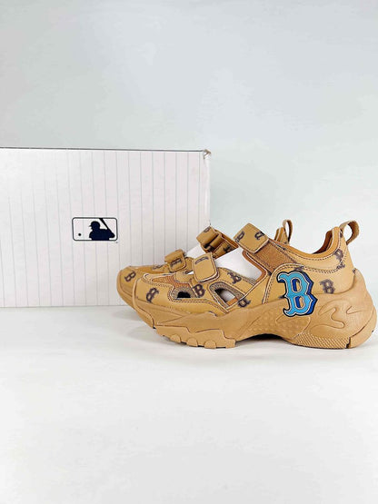 MLB Sneaker 026 - view 1