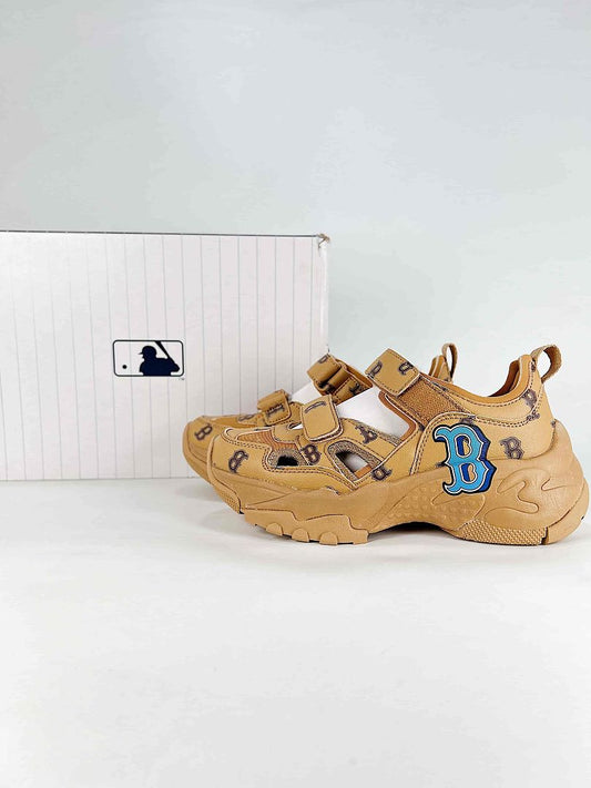 MLB Sneaker 026 - view 1